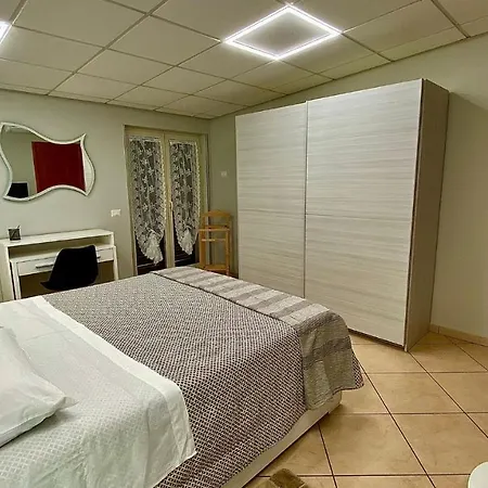 Appartamento Casa Crispino Mansarda N3 Per 3 Persone Frattaminore Exterior photo