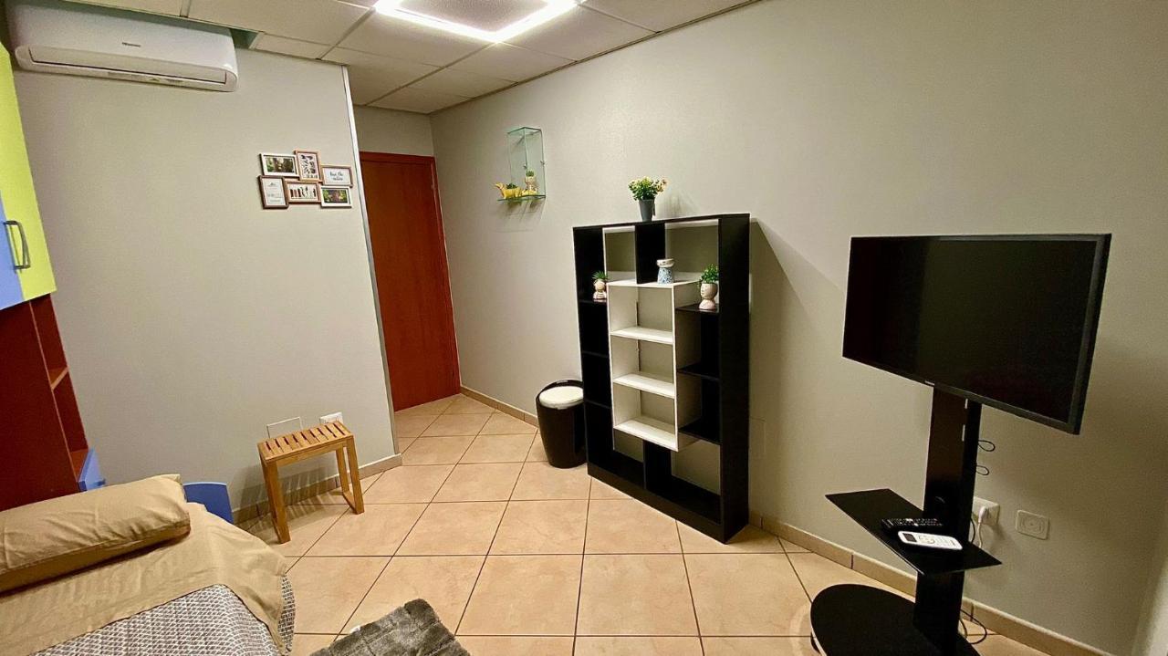 Apartment Casa Crispino Mansarda N3 Per 3 Persone Frattaminore